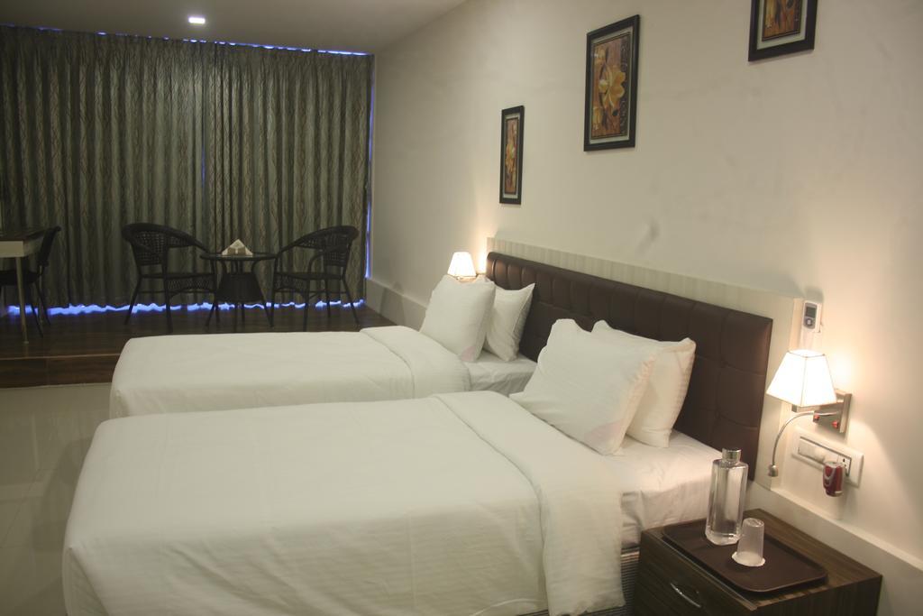 Maxx Value Hospitality Hotel Mumbai Room photo