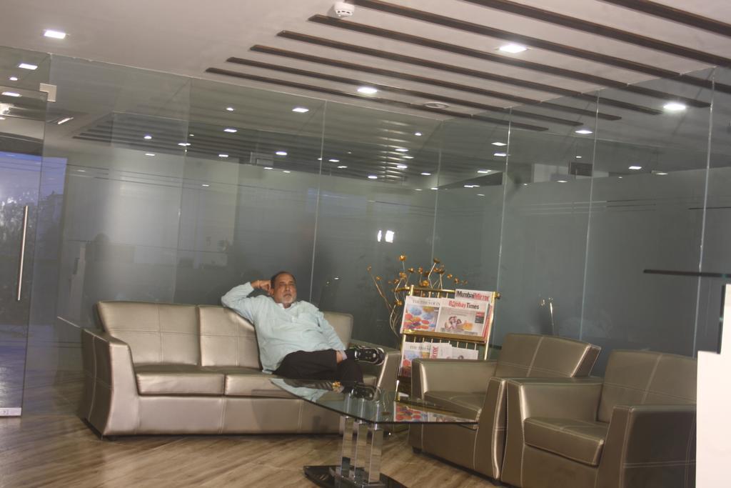 Maxx Value Hospitality Hotel Mumbai Exterior photo