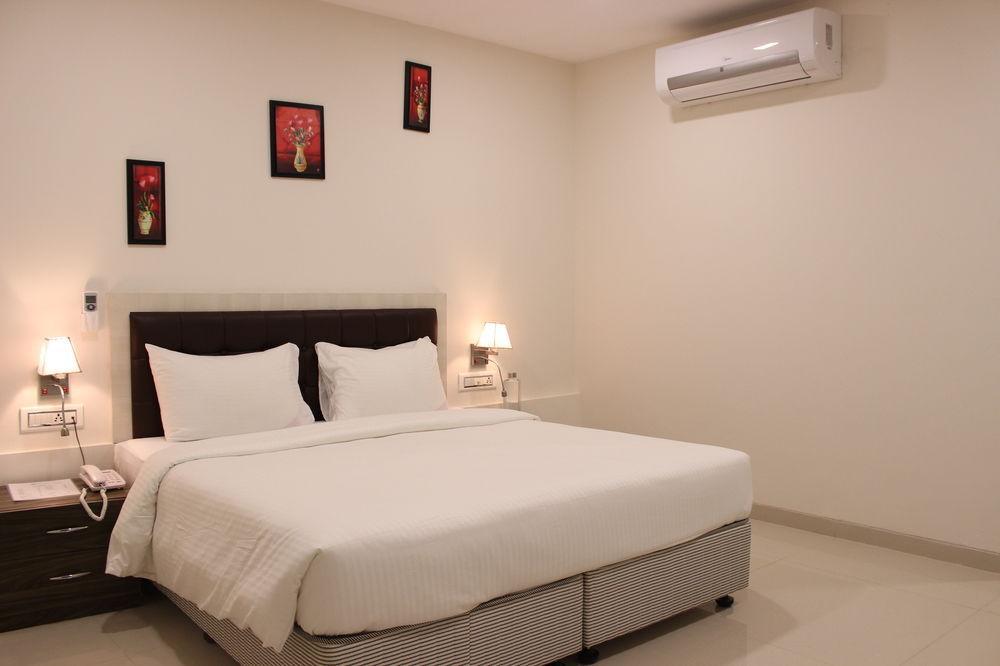 Maxx Value Hospitality Hotel Mumbai Exterior photo
