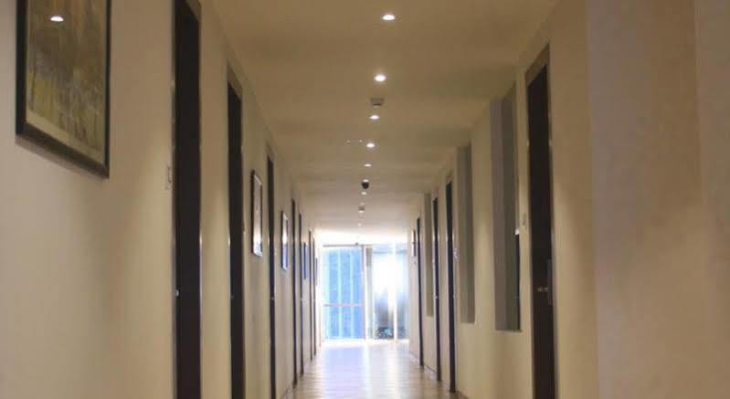 Maxx Value Hospitality Hotel Mumbai Exterior photo